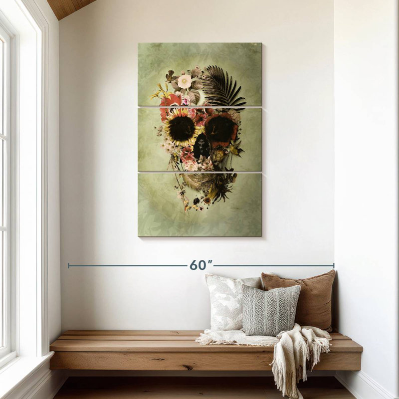 Hitzel Garden Skull Light, 45" H x 28" W