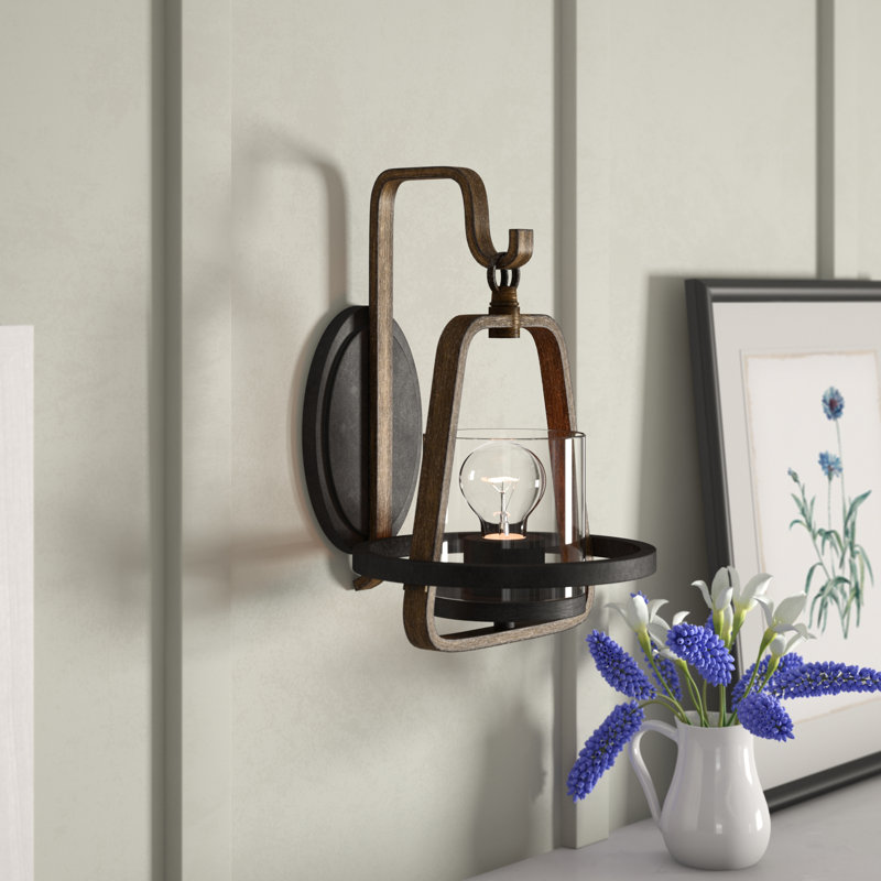 Erwien Armed Sconce