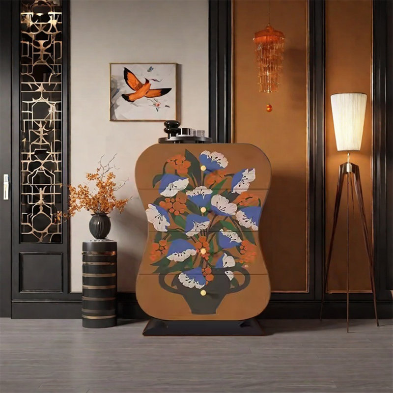 Armoire en noyer avec plusieurs tiroirs de rangement