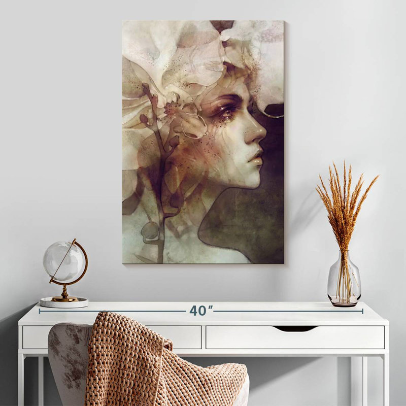 Leisha Lady Petal, 30" H x 20" W