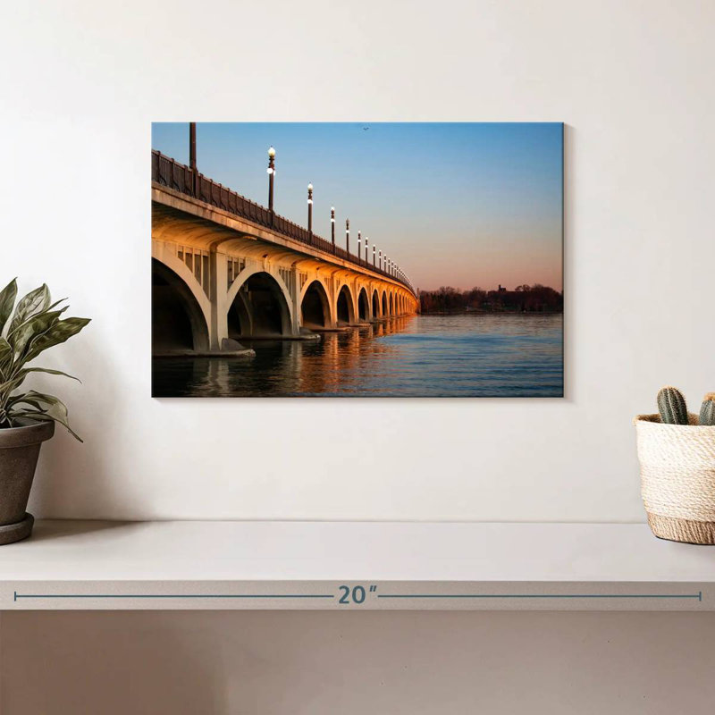 Detroit MacArthur Bridge, 8" H x 12" W