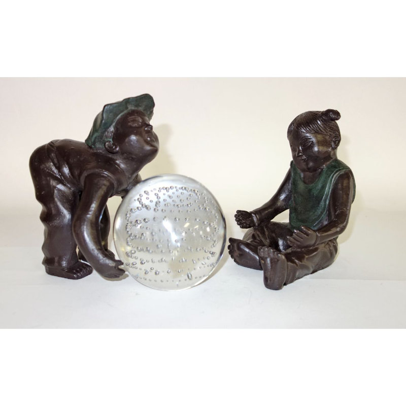 Figurine Fabius, enfants jouant au ballon