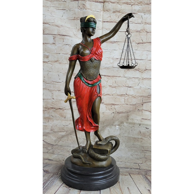 Figurines et sculptures baki