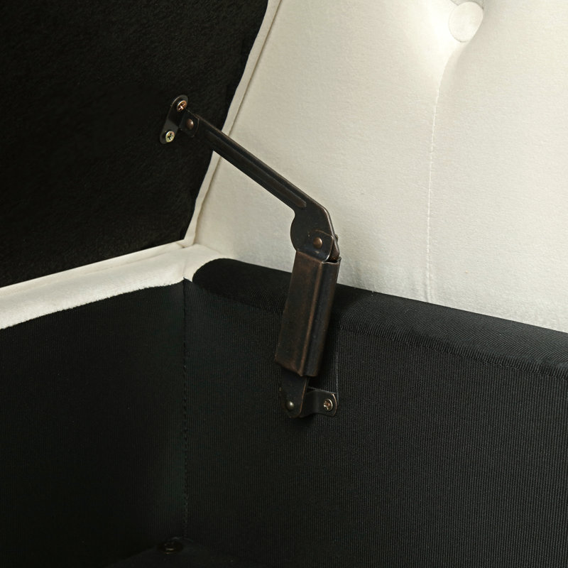 Repose-pieds en velours beige avec rangement et construction - polyvalent pour la chambre à coucher, le couloir, la garniture cloutée élégante