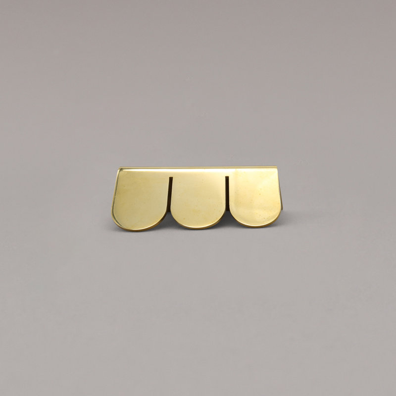 Sweep Edge Pull, Unlacquered Brass