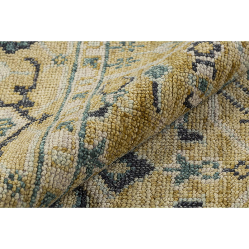 Rock My Classics Wool Oriental Area Rug in Beige/Yellow, Rectangle 6' x 9'