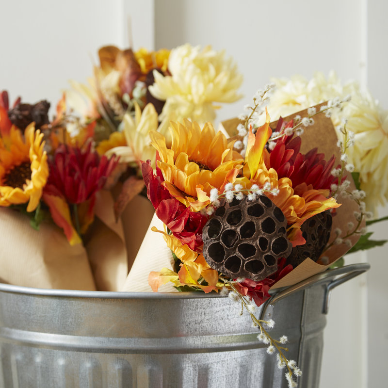 Arrangement floral mixte, Jaune/café/rouille