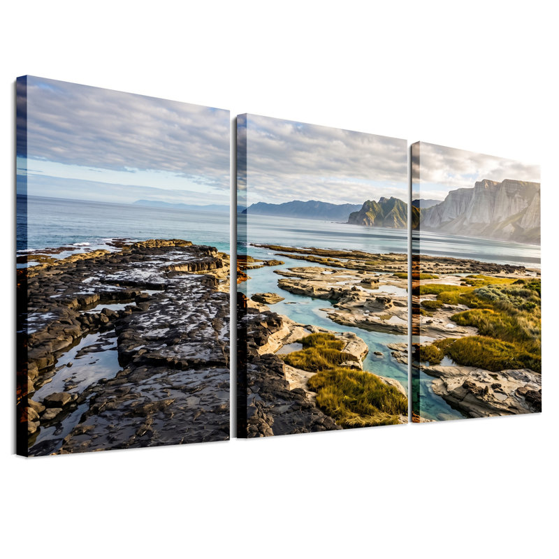 Art mural sur toile, "Falaises côtières" avec eau turquoise, H 30 po x l 20 po x 3 pièces