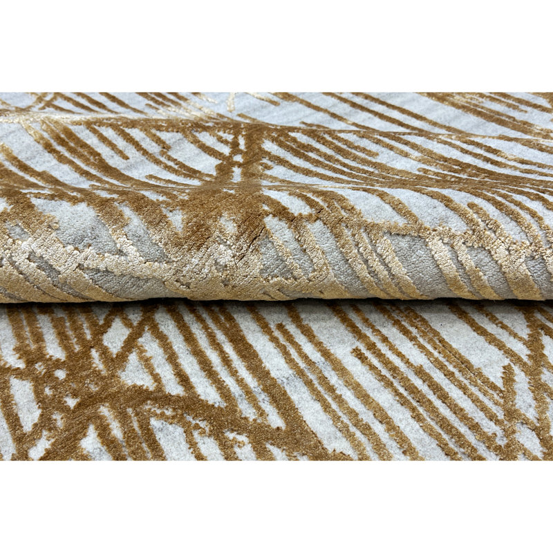 Handmade Wool Area Rug, Rectangle 5' x 8'