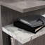 Gris, rectangulaire, table de chevet contemporaine, tablette, rangement ouvert, détails en faux marbre, dimensions compactes, chambre à coucher facile à assembler, plateau spacieux, assemblage rapide, design