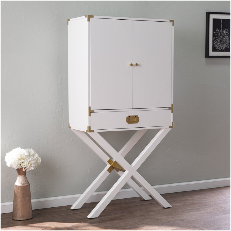 Grande armoire de campagne avec rangement Campaign