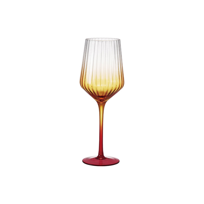 Verre à vin à pied cannelé