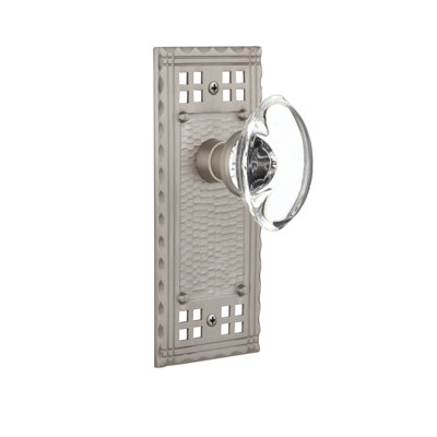 Plaque artisanale avec bouton de porte ovale en cristal transparent