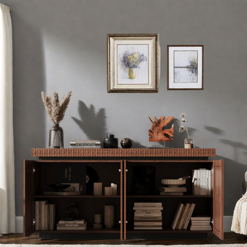 Buffet moderne avec grand espace de rangement et finition texturée distinctive
