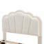 Lit tapissier en forme de fleur-418147946-423709641