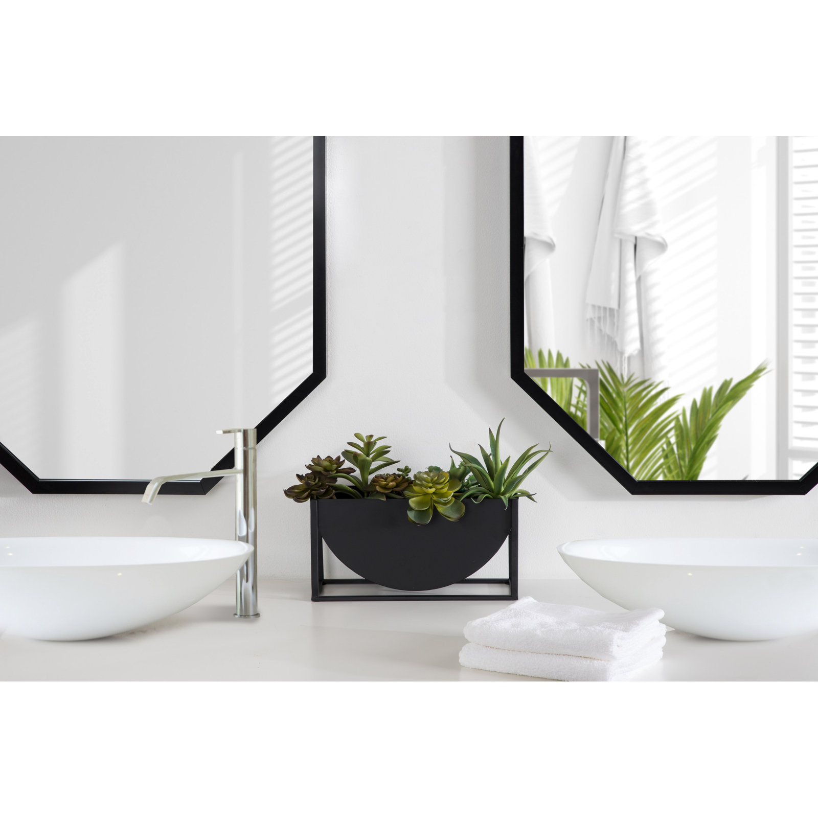 Romee 12" Planter Box, Black