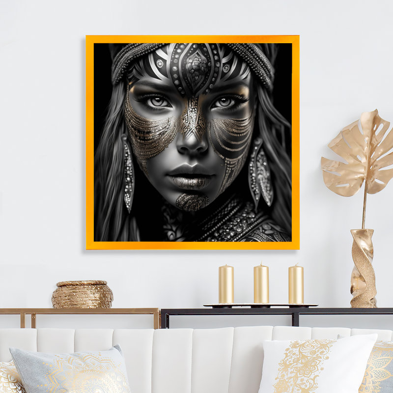 «Black and White Bohemian Woman IV», reproduction sur toile, H 30 po x l 30 po x P 1 po, Impression dorée sur toile encadrée