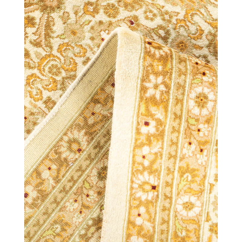 Classic One-of-a-Kind 4' 8" X 7' 2" Hand Knotted Area Rug
