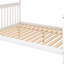 Lit simple superposé au dessus d'un lit double avec gigogne et escalier