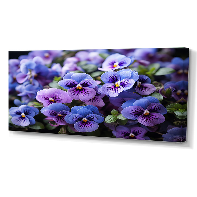 «Purple Pansies Field Vibrant» sur toile, Toile tendue, H 28 po x l 60 po x P 1,5 po