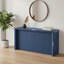 Cette table d'entrée en bois d'acacia minimaliste, en bleu marine, convient à un bureau ou à un vestibule.