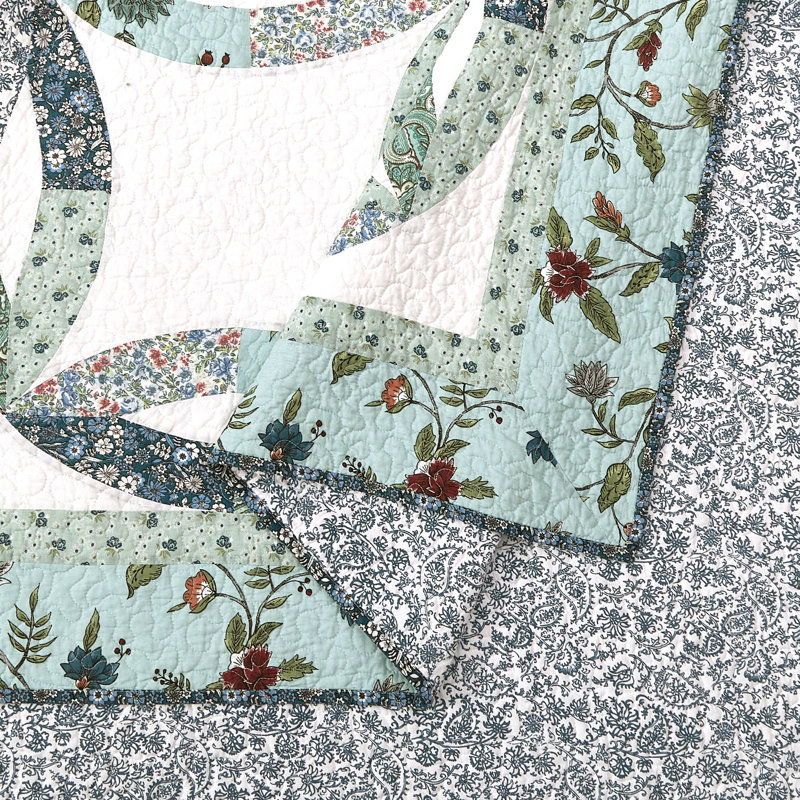 Felicity Pieced Floral Wedding Ring Coverlet/Quilt Set, King Quilt + 2 King Shams
