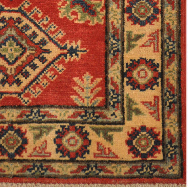 Tapis de zone en laine 2 pi x 3 po one-of-kind à la main noué la kazak Viviane