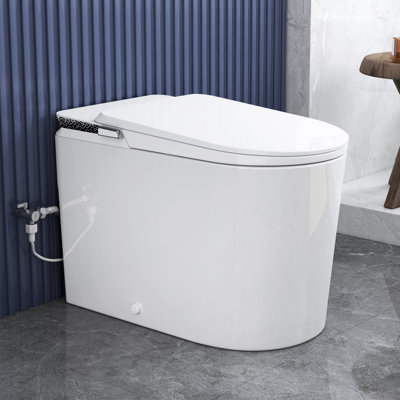 Toilettes intelligentes allongées de 43 cm de hauteur d'assise, avec couvercle à ouverture/fermeture automatique, chasse d'eau à pompe avec réservoir intégré, protection en mousse et stérilisation par buse UV, fonction bidet et siège chauffant, télécommande sans fil