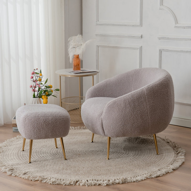 Fauteuil demi-tonneau avec repose-pieds Guerro, Fausse fourrure grise