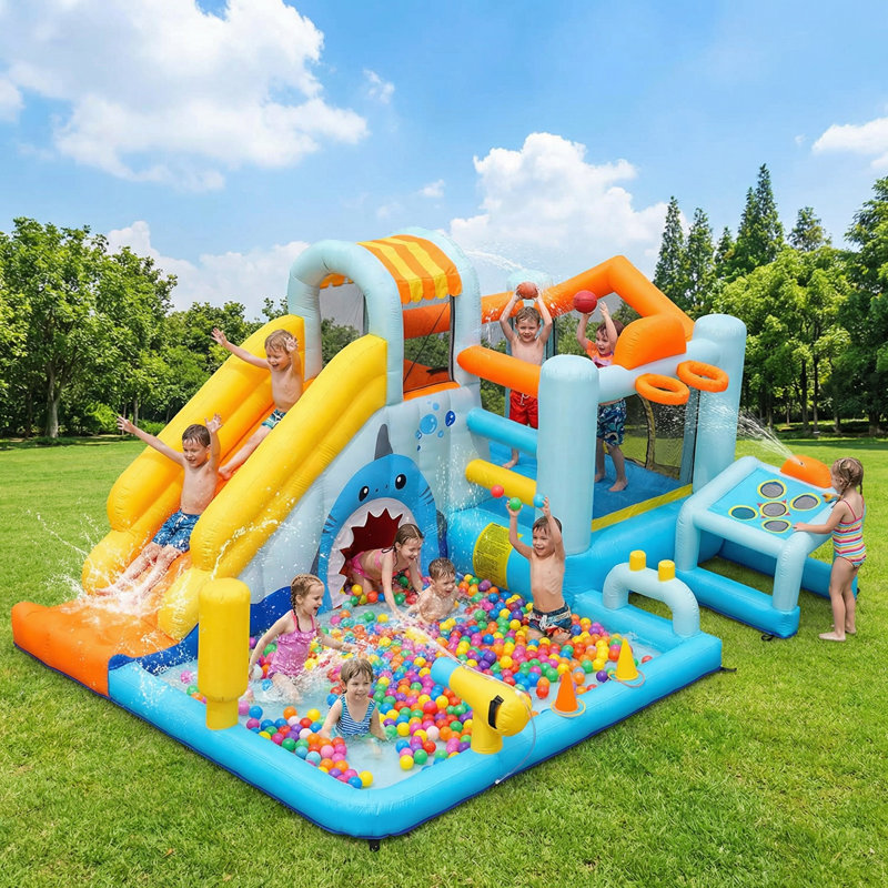 Jeu gonflable avec parc multi-activités Shark