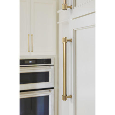 Farewind Center-to-Center Cabinet Pull