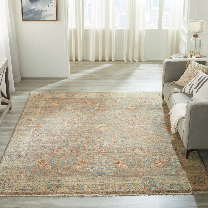 Hand Knotted Wool Oriental Area Rug in Begie, Rectangle 4' x 6'