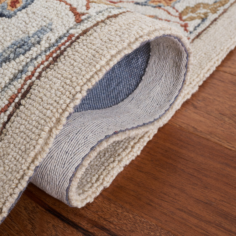 Chelsea Oriental Area Rug In Ivory, Oval 137 x 198 cm