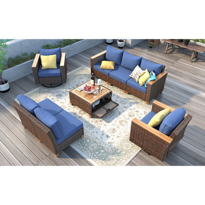 Ensemble de 8 chaises d'extérieur en osier avec coussin épais K&K, ensemble de 2 chaises berçantes pivotantes en rotin avec table de rangement en acacia, ensemble de conversation en osier pour canapé d'extérieur