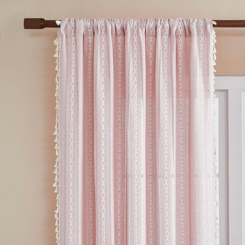 Rideaux en lin brodés rose bohème