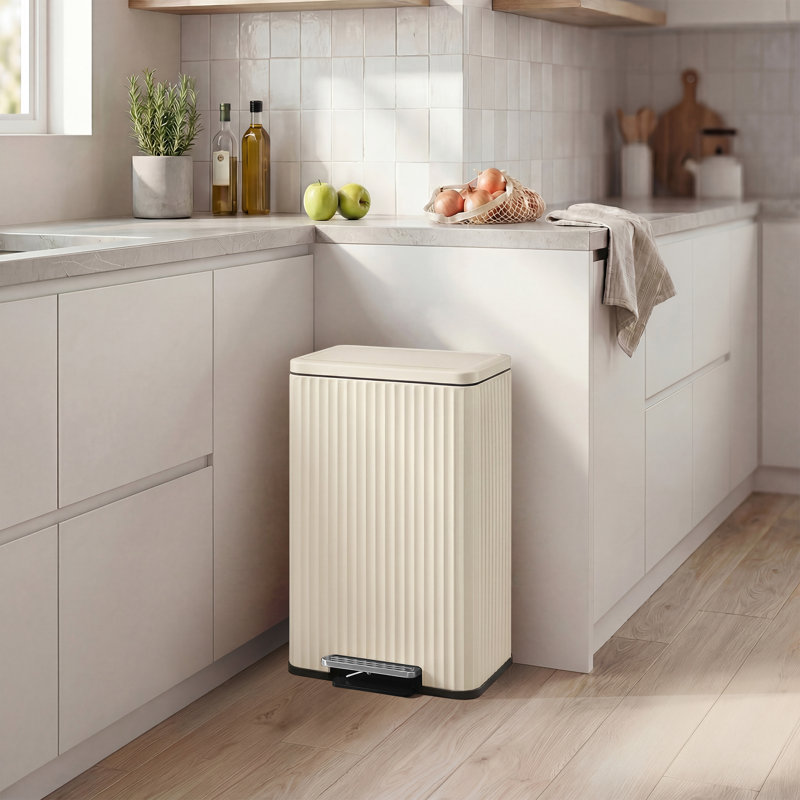 Poubelle de cuisine 13 gallons avec couvercle, Beige