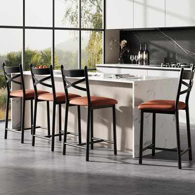 Ensemble de 4 tabourets de bar à hauteur de comptoir avec siège rembourré épais, dossier en X ergonomique et repose-pieds, similicuir, structure en métal pour îlot de cuisine, bar et salle à manger