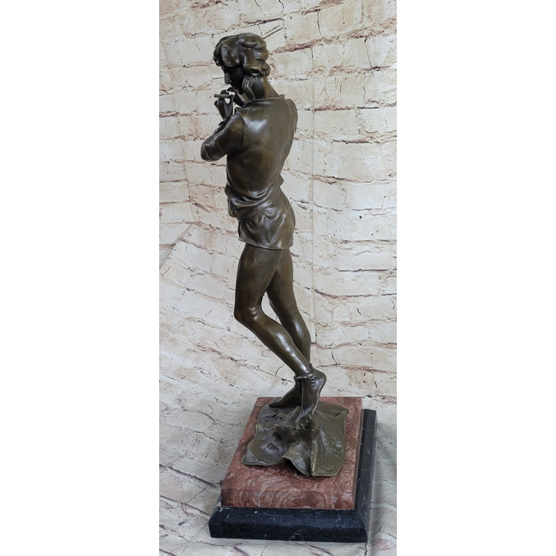 Figurines et sculptures