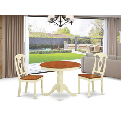 Ensemble de table et de chaises rondes en bois massif de cerisier Buttermilk, de style asiatique, avec pied central.
