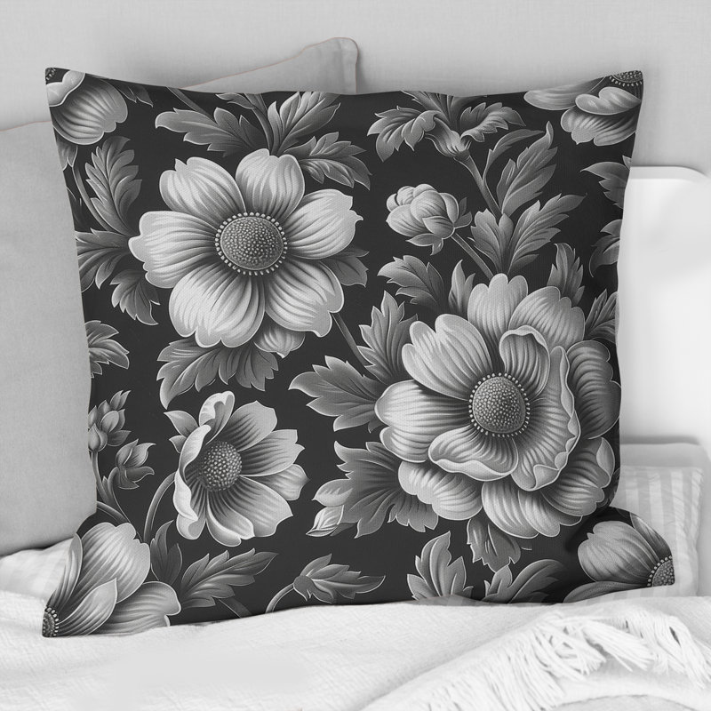 Coussin décoratif floral gris et blanc Blooming Gardens, H 16 po x l 16 po