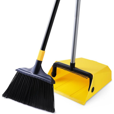 This Commercial And Household Broom And Dustpan Set Features A Built-In Cleaning Comb To Remove Pet Hair And Trash, Suitable For Various Indoor And Outdoor Scenarios.