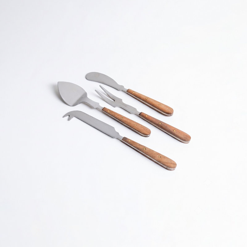 Ardene 4 Piece Cheese Set with Wood Handles in Giftbox