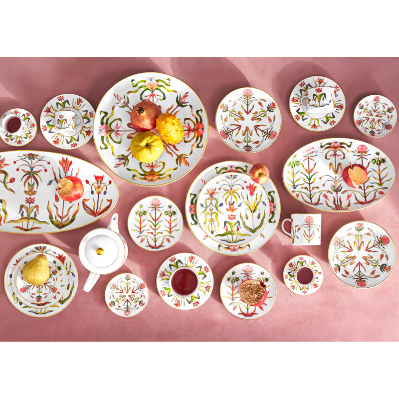 Grand Tour Oval Platter, 8.25" W X 12.5" L