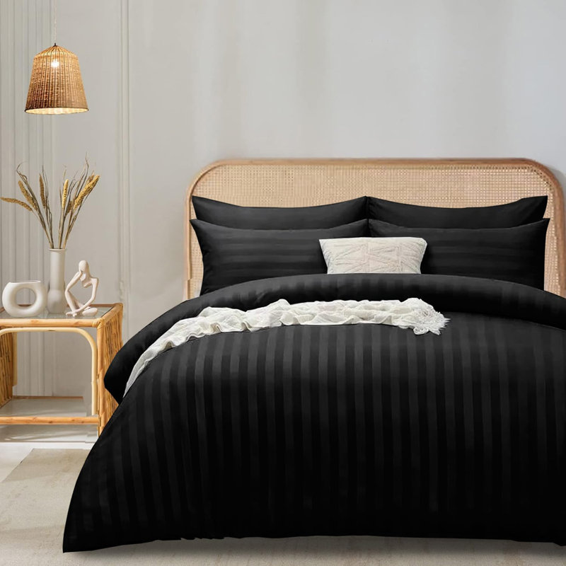 Polyester Striped Duvet Cover Set with Pillowcases, Super King Duvet Cover Set + 2 Pillowcases, Black