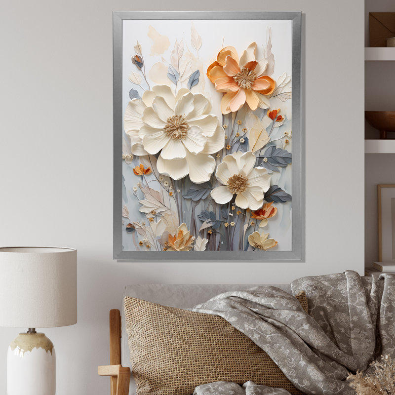 «Blue and White Seasonal Collage Flowers I», reproduction sur toile, Cadre simple argenté, H 44 po x l 34 po x P 1,5 po