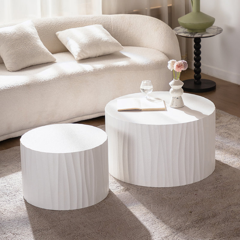 Ensemble de 2 tables basses rondes en bois gigognes pour le salon et la chambre à coucher, idéales pour un décor moderne et élégant