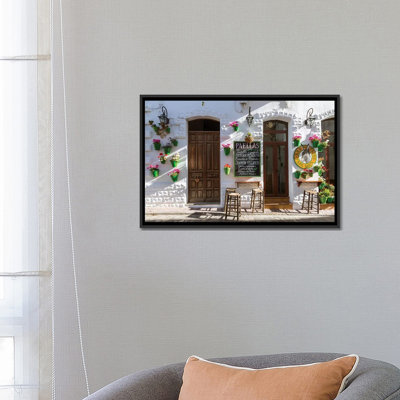 «Outdoor Café In Andalusia, Espagne» par Matteo Colombo, impression sur toile