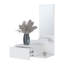 Meuble-lavabo mural peu encombrant avec miroir intégré pour une décoration élégante