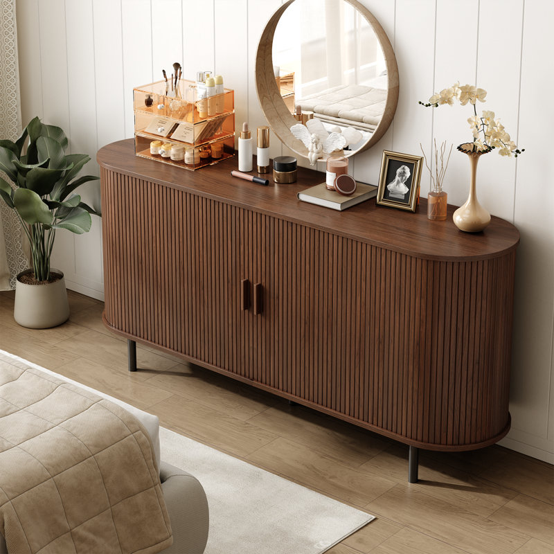 Buffet en bois Jamyia avec 2 portes et tablettes réglables , Noyer, H 29,5 po x l 63 po x P 15,7 po