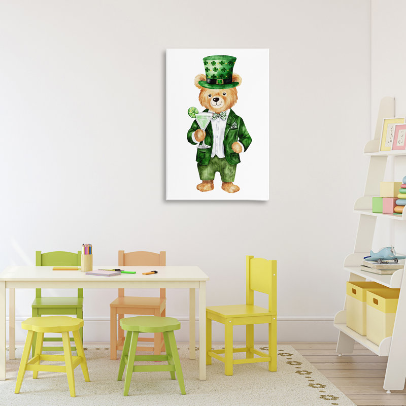 Toile d'ours et de cocktail de la Saint-Patrick, design par Amy Hall, H 30 po x l 20 po
